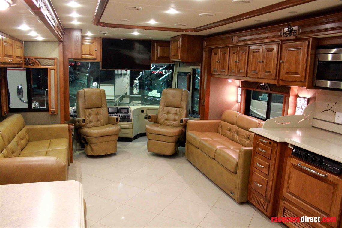 tiffin-phaeton-40qkh