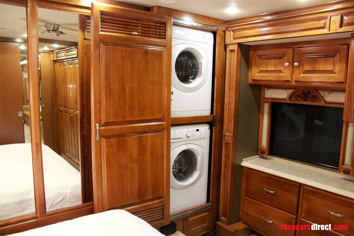 tiffin-phaeton-40qkh