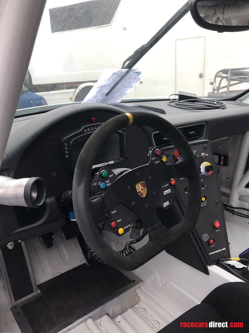 porsche-911-991-cup-car