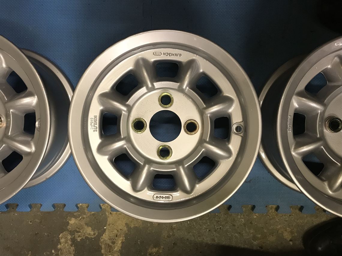 genuine-minilite-sport-alloy-wheels-ford-esco