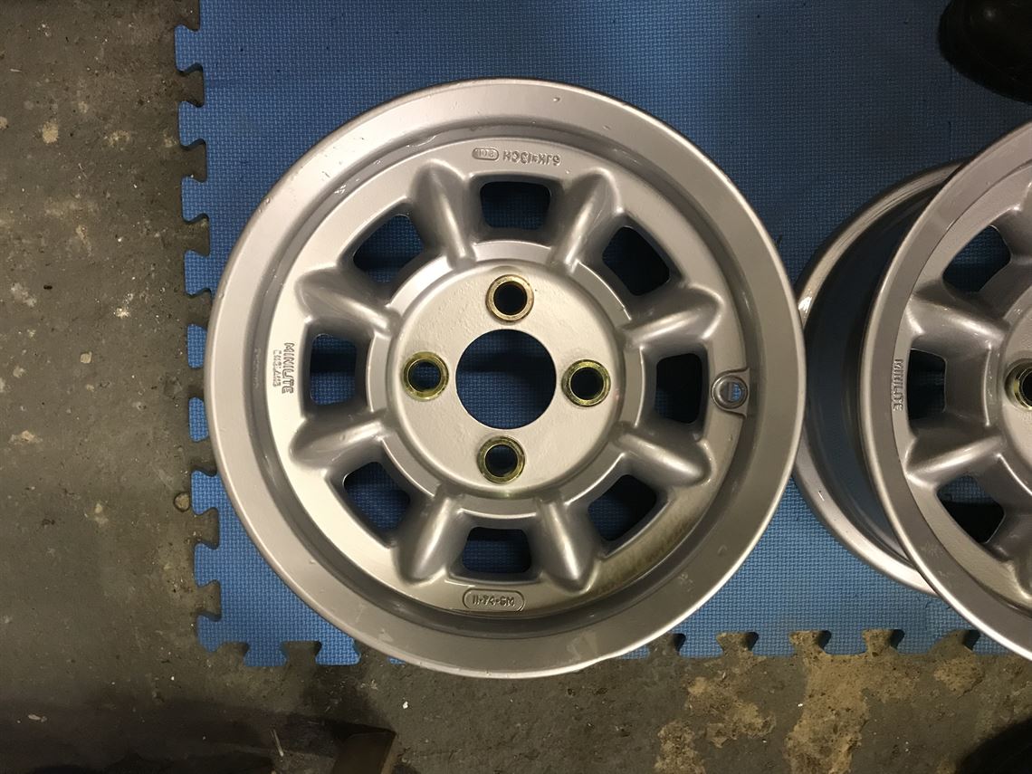 genuine-minilite-sport-alloy-wheels-ford-esco