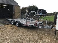 brian-james-c4-blue-trailer-40-x-18m-bed-2600