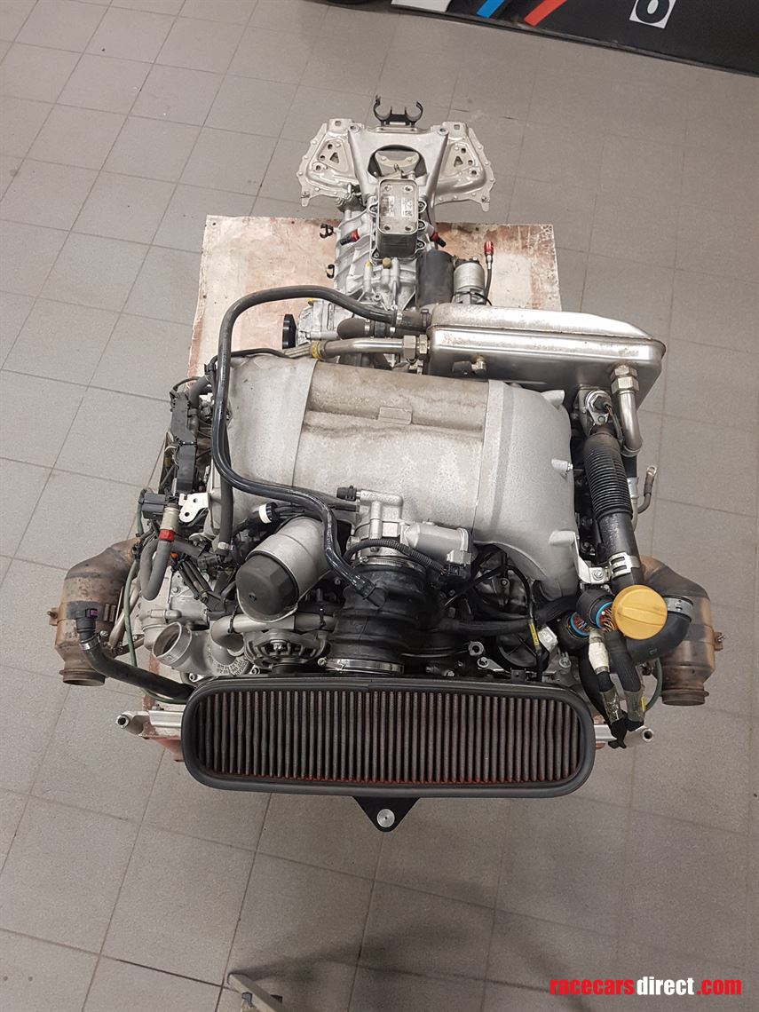 porsche-991-cup-engine-and-gearbox