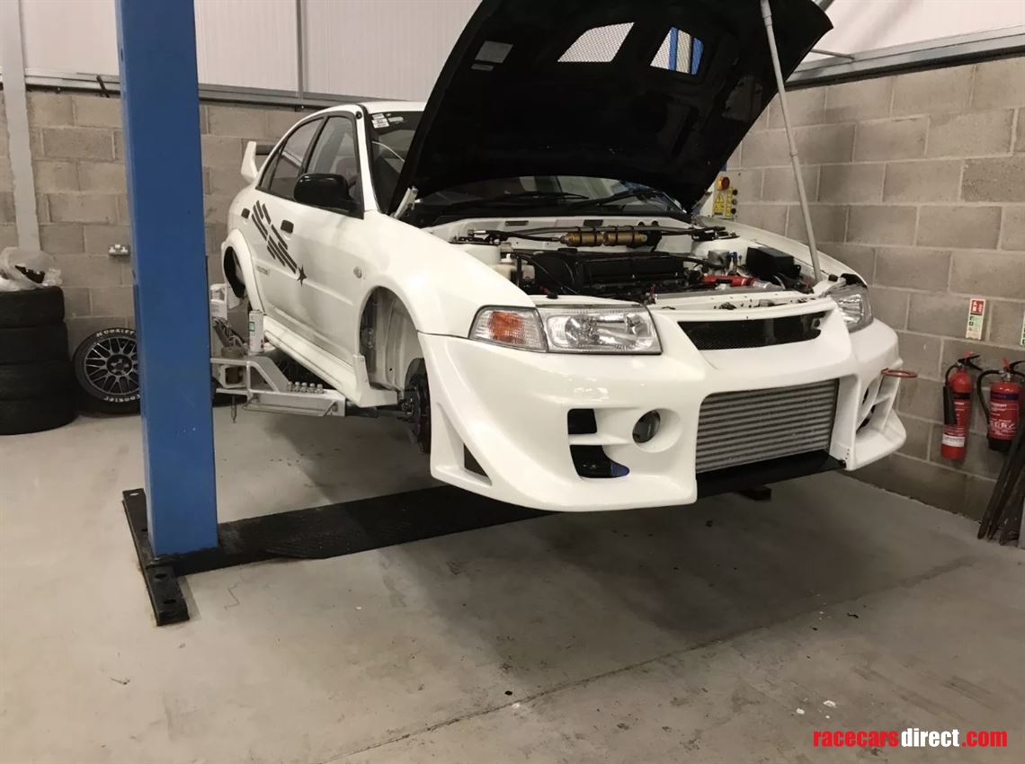 mitsubishi-evo-v-5-rs-track-race-rally