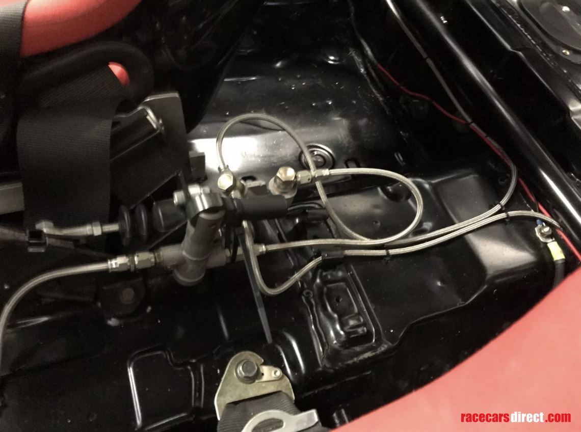 mitsubishi-evo-v-5-rs-track-race-rally