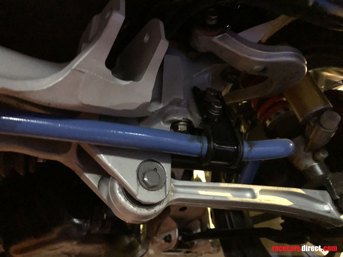 mitsubishi-evo-v-5-rs-track-race-rally