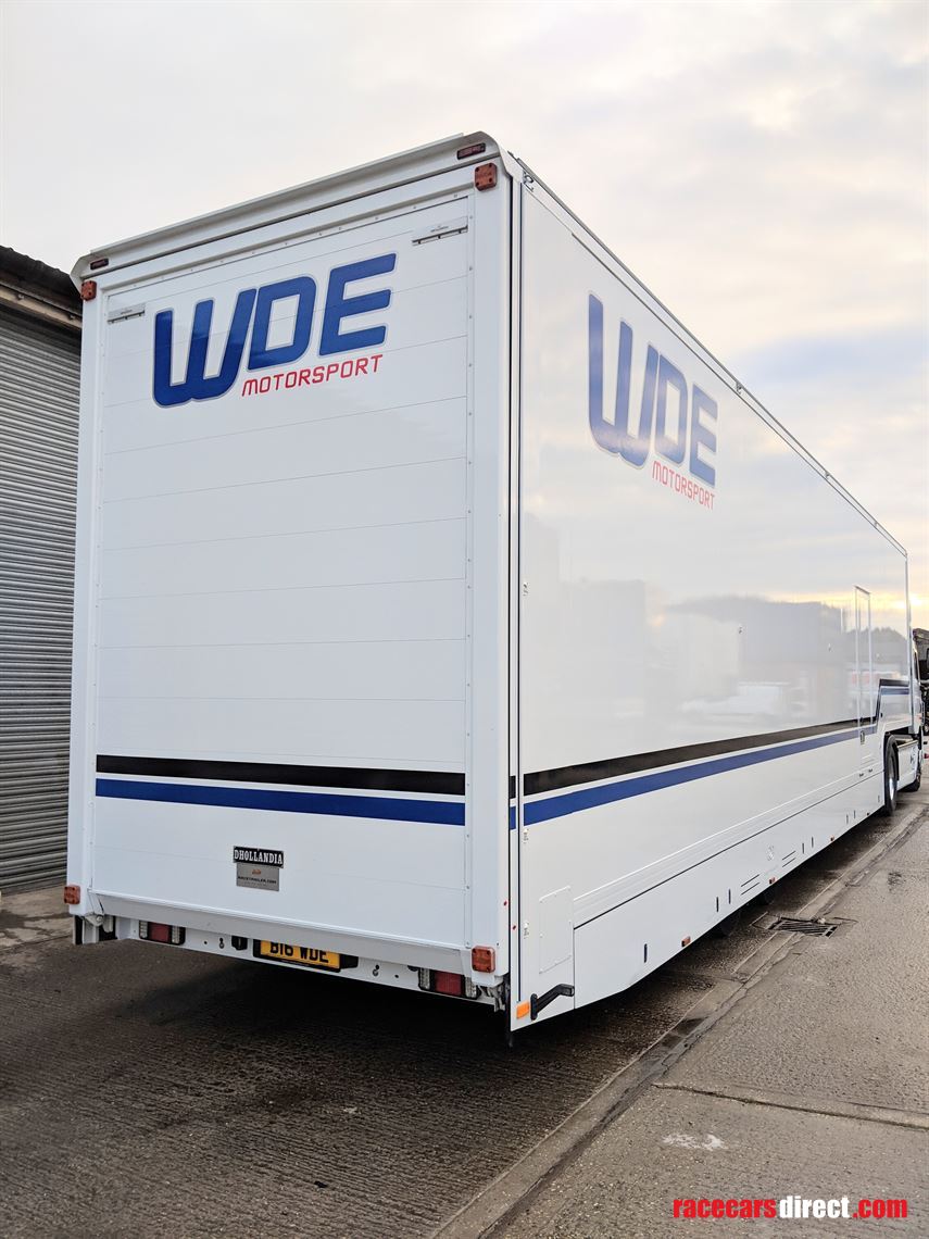 4-car-race-trailer-with-luxury-office-awning