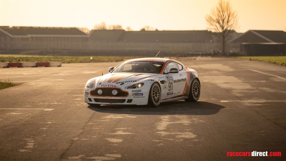 aston-martin-vantage-gt4