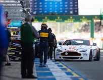 aston-martin-vantage-gt4
