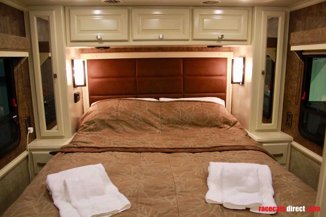 tiffin-allegro-breeze-32br