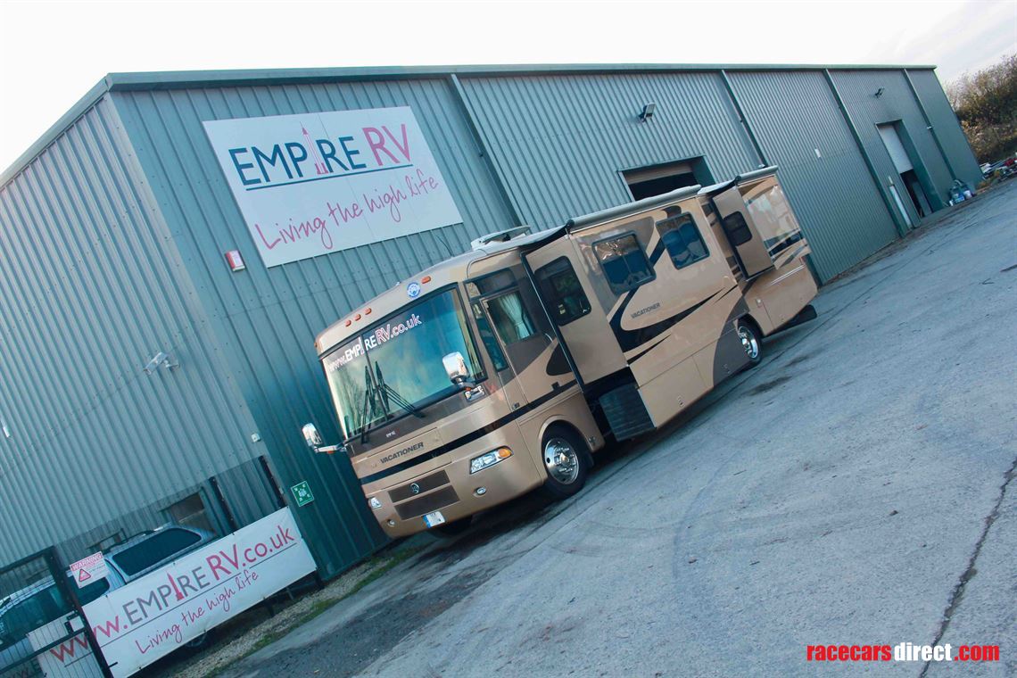 holiday-rambler-vacationer