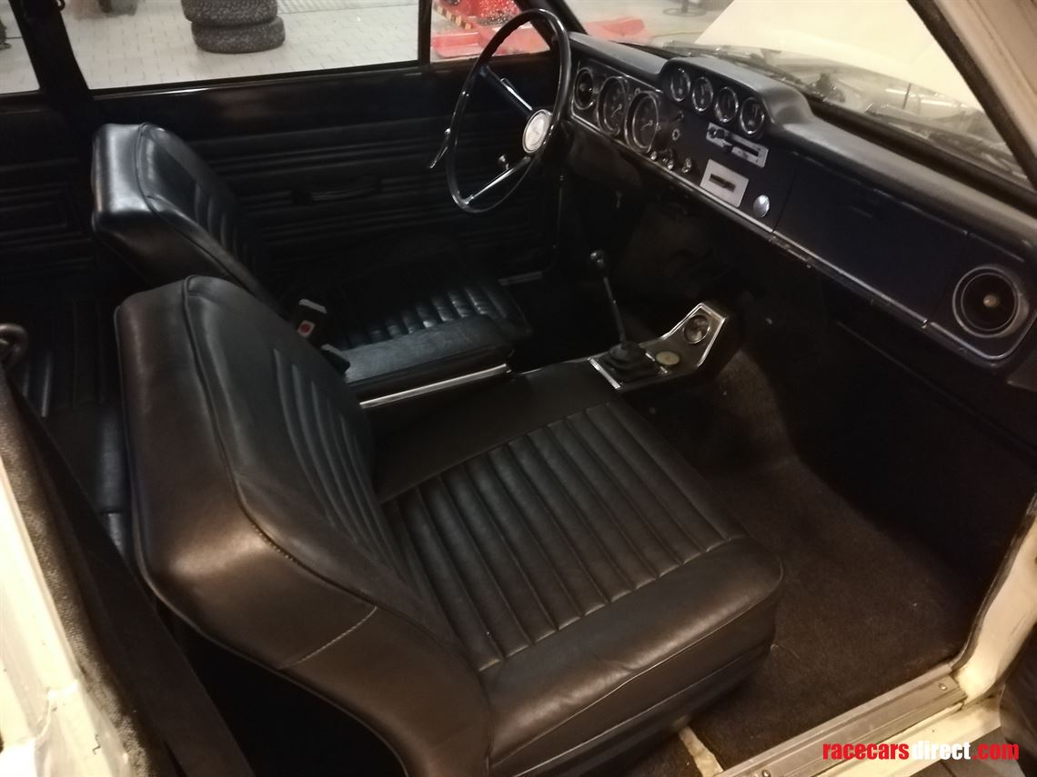 ford-cortina-1600gt-1968-2-door