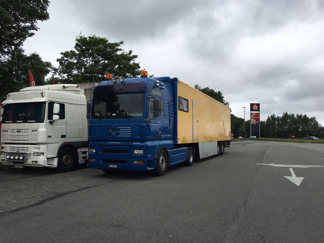 2002-man-tga-18510xxl-race-transporter