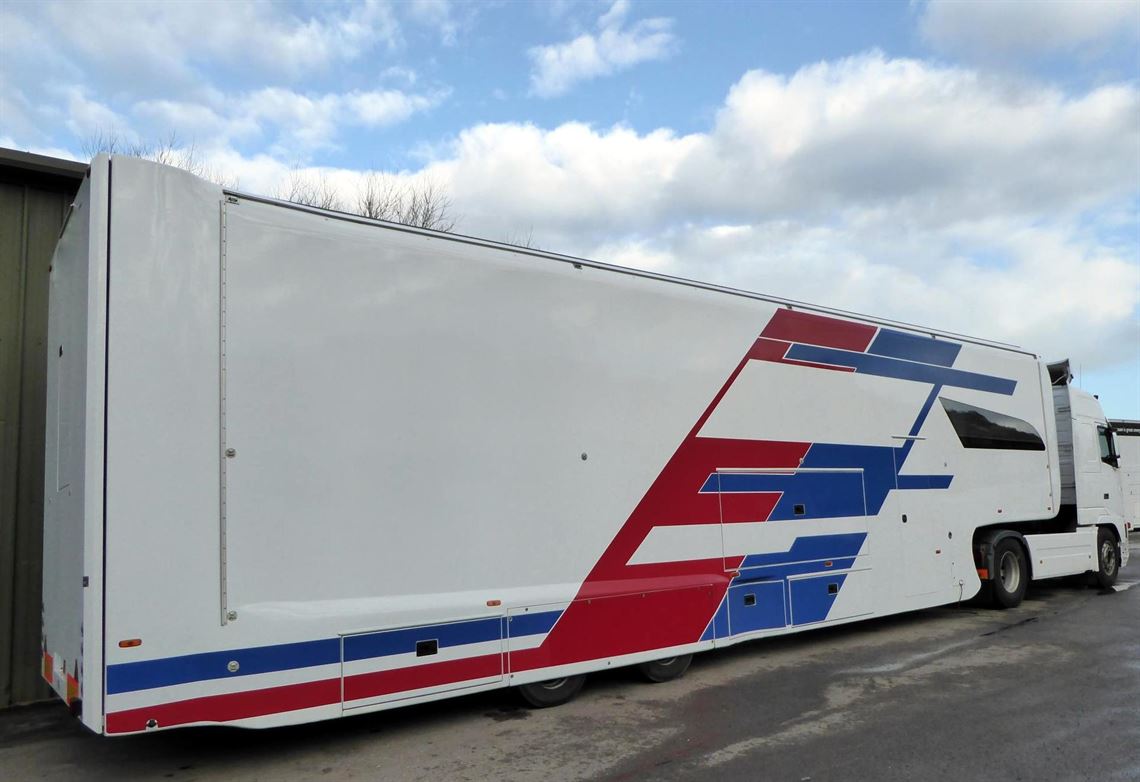 ex-comtec-race-transporter