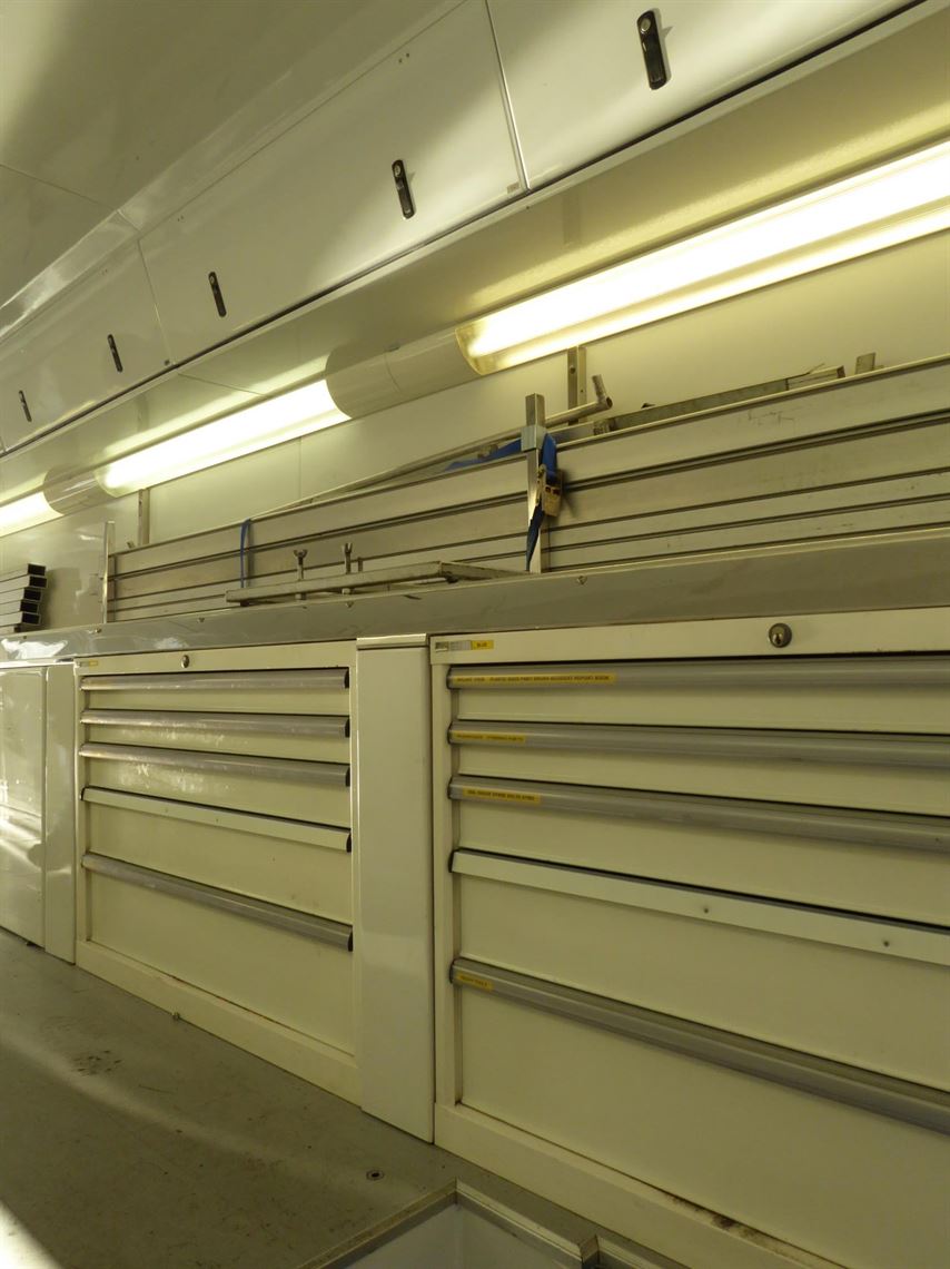 ex-comtec-race-transporter