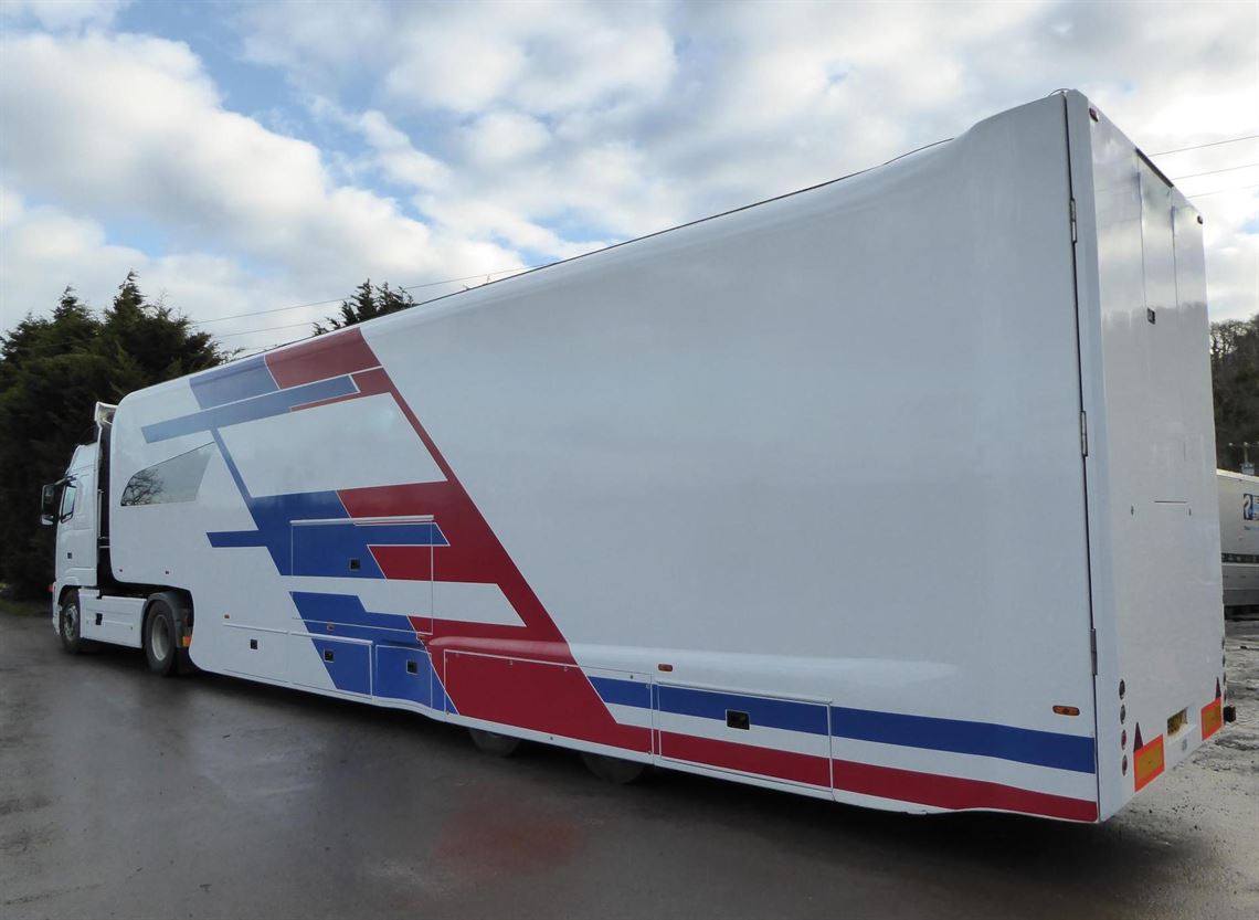 ex-comtec-race-transporter