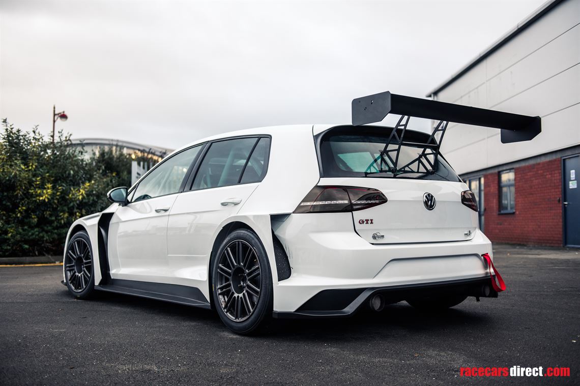 vw-golf-tcr-2018-endurance-spec-fully-refresh