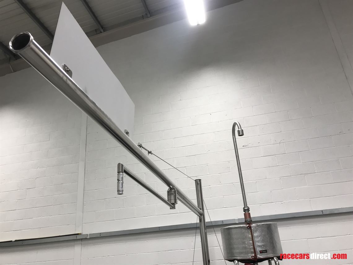 caseliner-fia-refueling-rig-with-rotary-boom