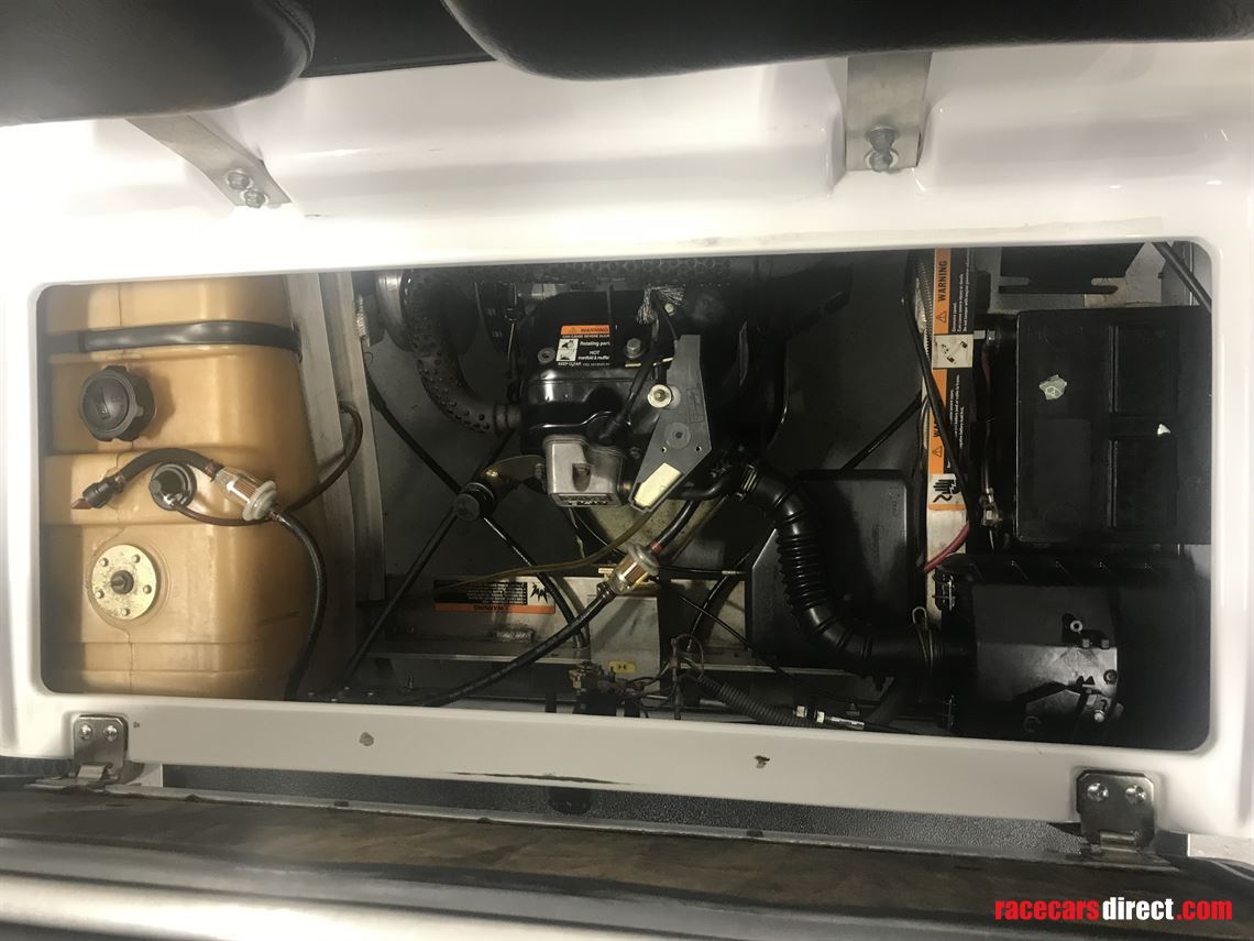 club-car-petrol-golf-buggy-with-towbar