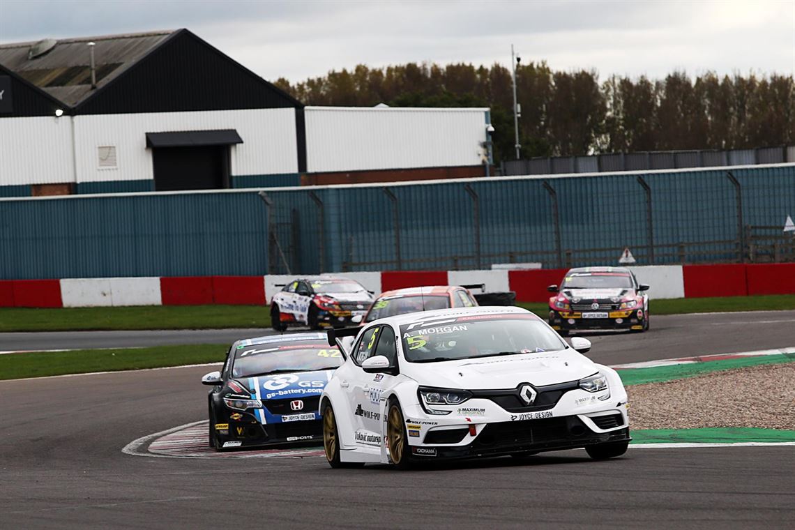 renault-megane-rs-tcr