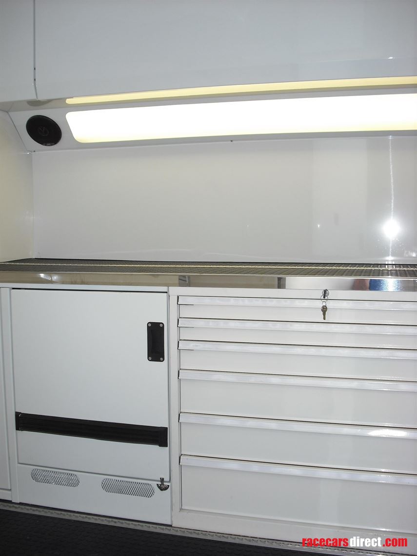 2-gt-car-or-4-formula-car-transporter