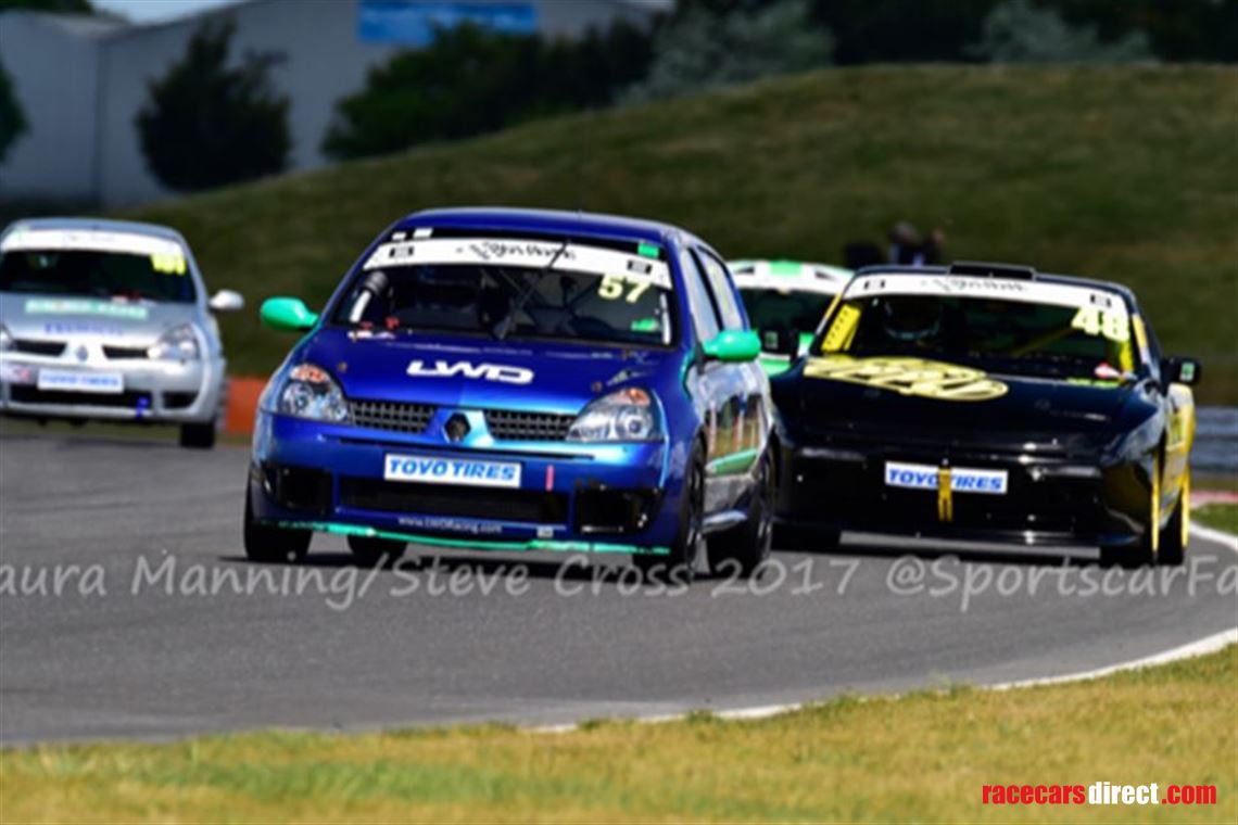 clio-172-cup-race-car