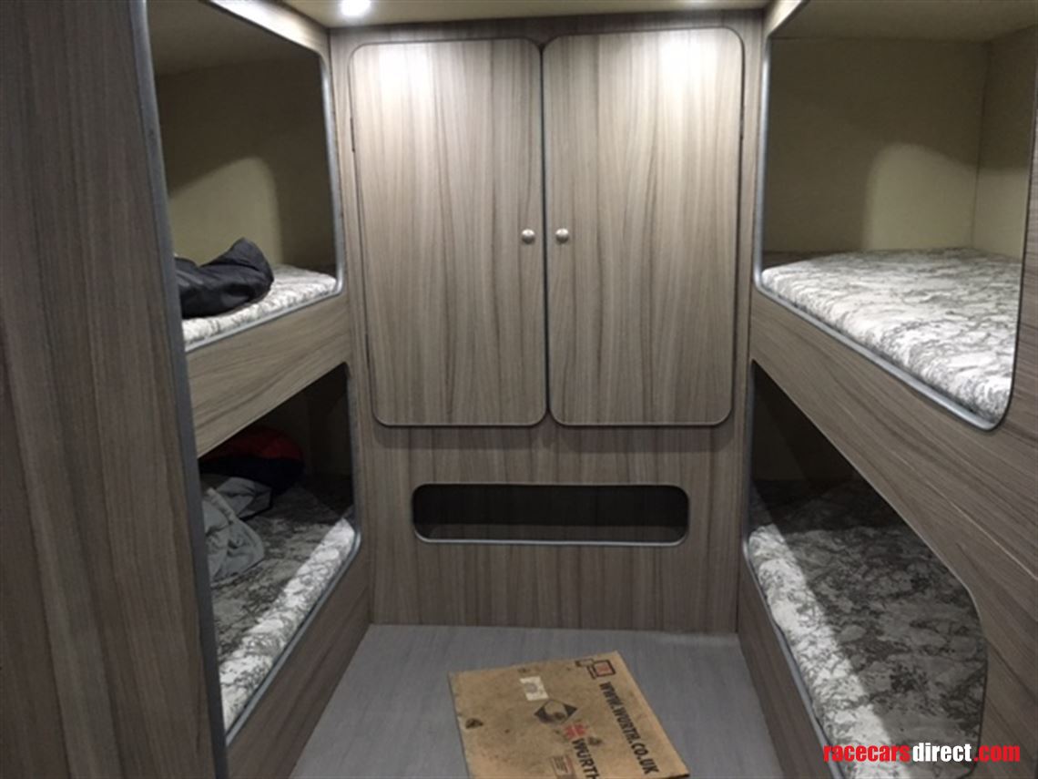 scania-race-transporter