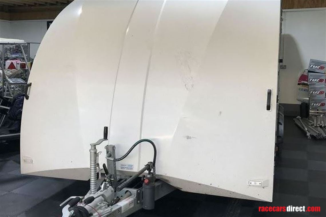 brian-james-race-transporter-5