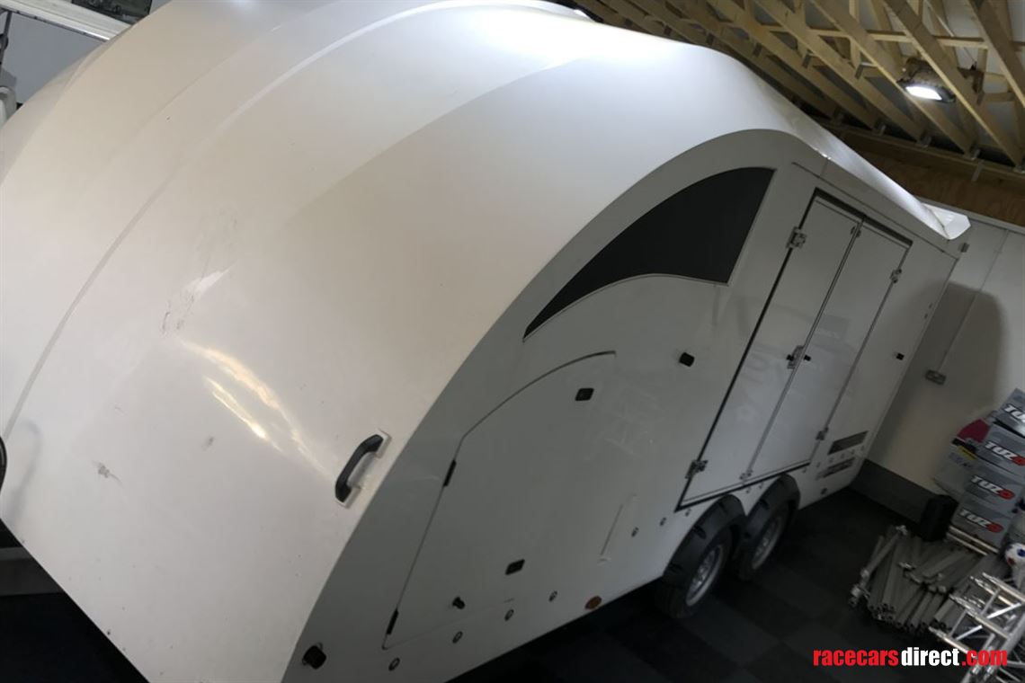 brian-james-race-transporter-5