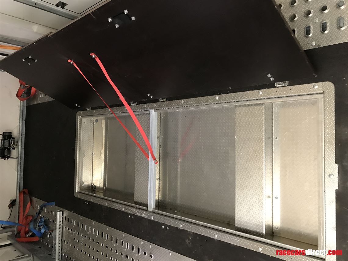 brian-james-race-transporter-5