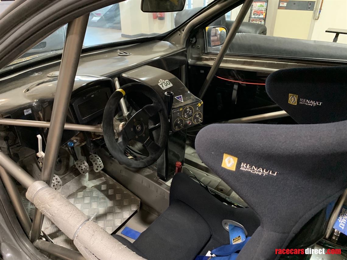 renault-sport-clio-cup-x85-racecar